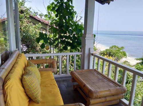 Stairway To Heaven Bungalows and Restaurant in Amed