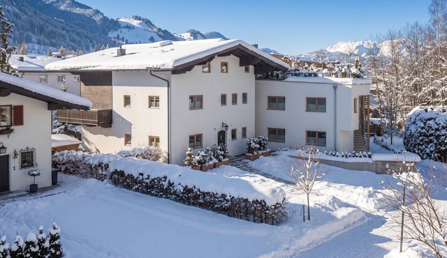 Stylish apartment with garden in Kitzbühel in Kitzbühel