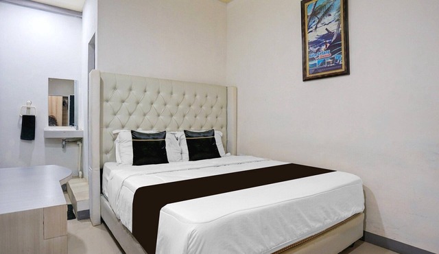 Stylish DBL Suite Escape W/Free WiFi and Parking in Banda Aceh