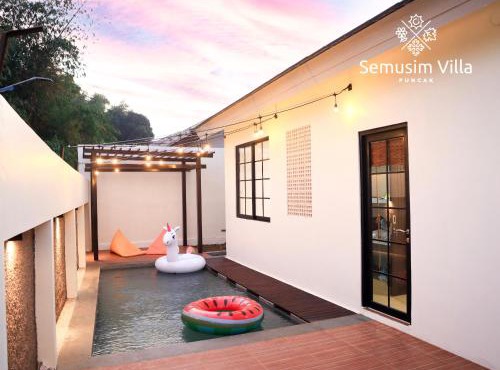 Suisen by Semusim Villa in Cibadak