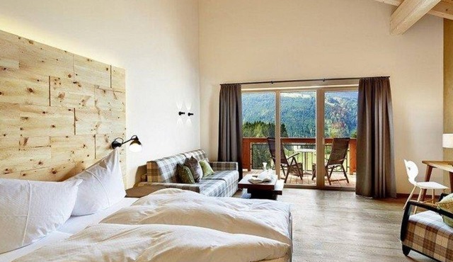Sun-St. St. John's wort - B&B up to 3 nights - Gut Sonnberghof Naturhotel in Mittersill