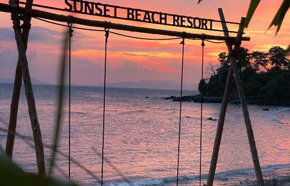 Sunset Beach Resort Weh