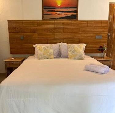 Sunset Rote Bungalows