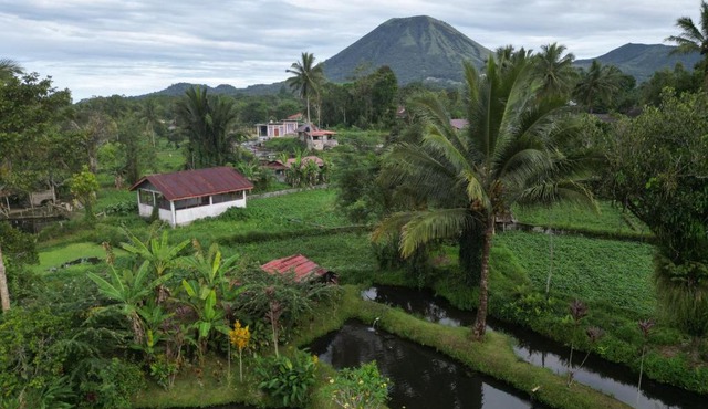 Talaga Tomohon Home Stay and Fishing Pond in Manado