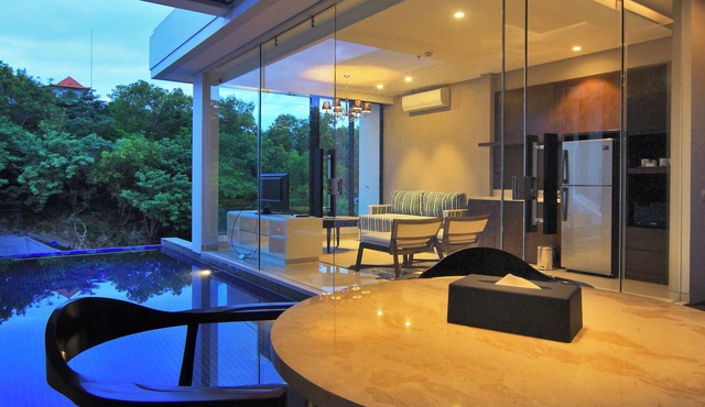 The Sterling Villas