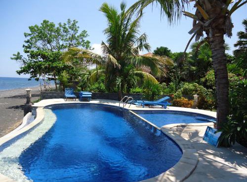 Three Brothers Bobby's Villas in Amed