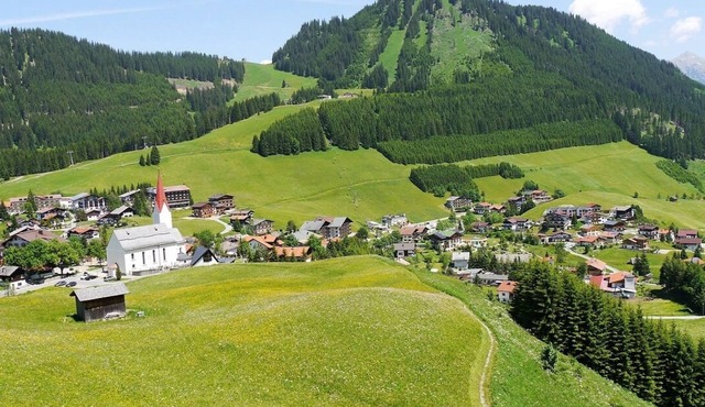 TOP 4 - Zweistöckiges Apartment für bis zu 6 Personen in Berwang
