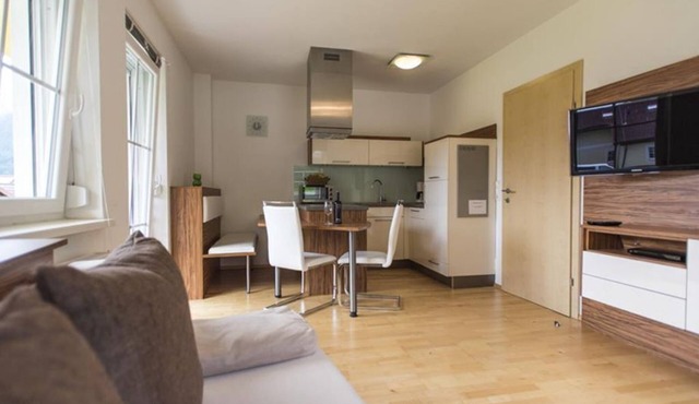 TOP 6 - Apartment, shower, toilet, 1 bedroom - Haus Gloria - Top 1 and 6 in Haus