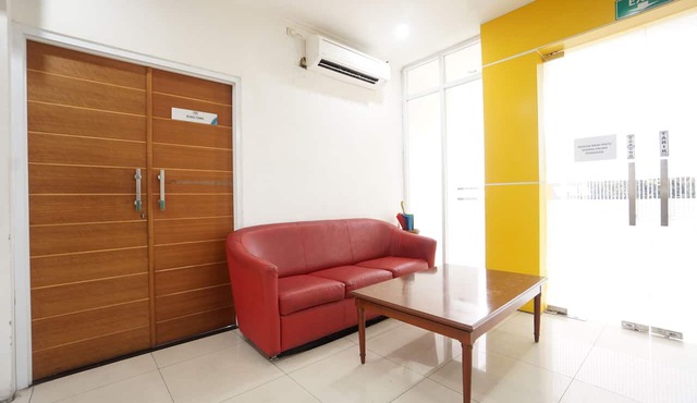 Townhouse Oak Hotel Damar Kurung