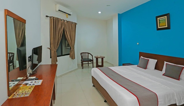 Townhouse OAK Hotel Fiducia Pasar Minggu