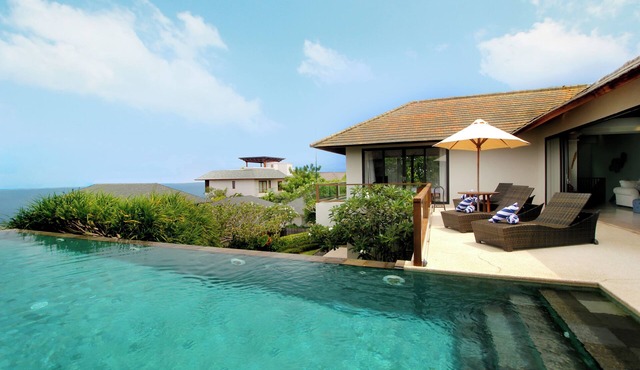 Trisha Cliff Villa Karang Tinggi