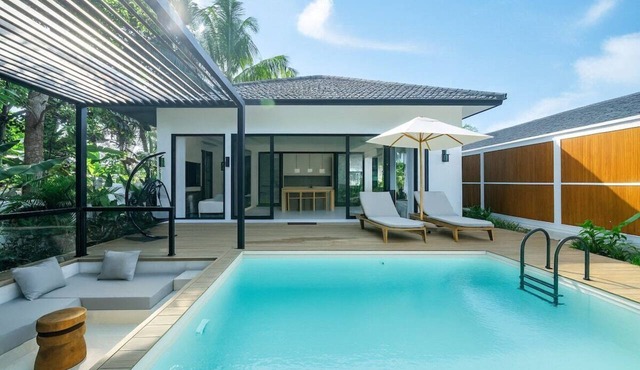 Ubud 2BR Escape w/Pool! Caffes & Nature Nearby in Gianyar Regency