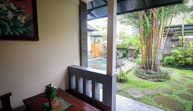 Ubud Private Pool Villa Tropical Hideaway with Ricefield View