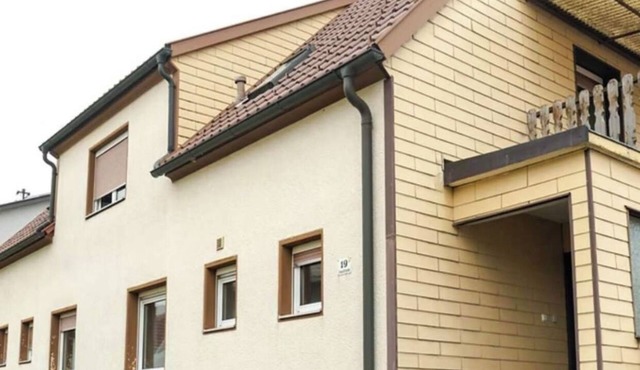 Vacation home & mechanic's accommodation - 10 beds, fully equipped for group trips in Pasching