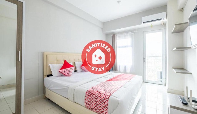 Vaccinated Staff - OYO 1405 Easton Park Residence in Bandung