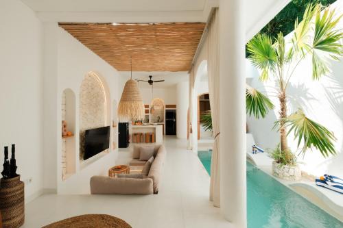 Villa Atlas - Brand New Luxury 2BR Villa next to Trans Studio Mall