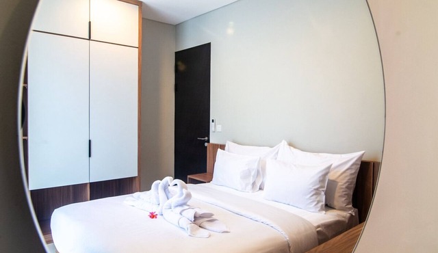 Villa Bintang Bahagia · Stroll to the Surf: Modern 2BR Villa in Tabanan