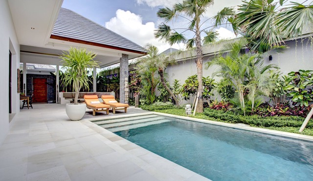 VILLA JONAS 1 BDR - PRIVATE- SWIMING POOL - BALI - SEMINYAK - INDONESIE in SEMINYAK