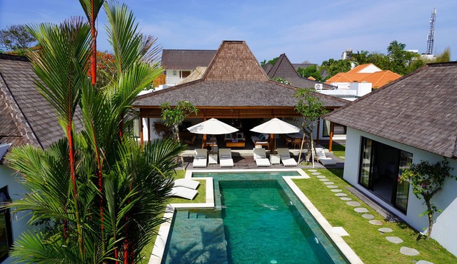 Villa Riviera, an Exclusive 6BDR in the heart of Seminyak and close to the Beach
