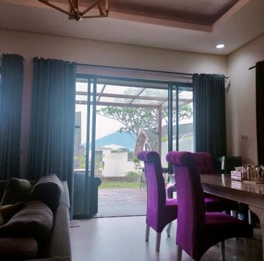 Vimalla Hills 2br Private pool, bebas Jam cekin, cekout sesuai jam cekin 24 jam,081tiga80satu6415satu