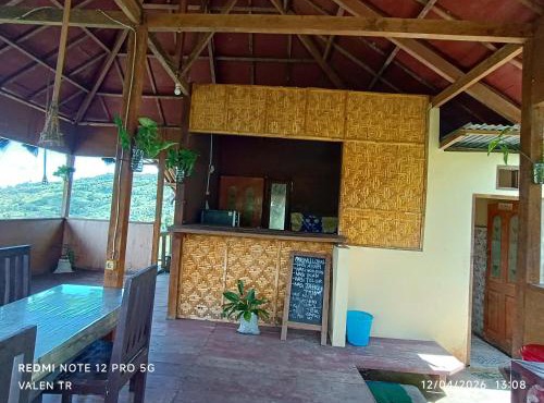 Watuburu Cottage & Restaurant in Ende