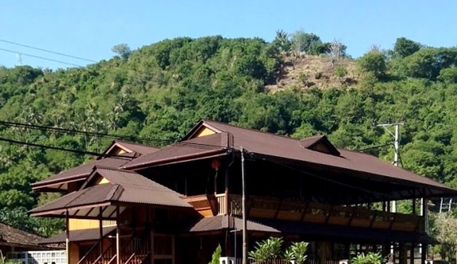 Wooden House Hotel at Senggigi