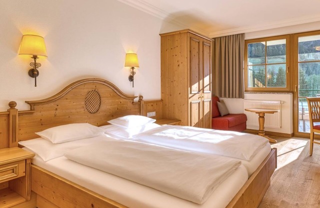 Double room "SAPHIR" shower, WC short - Hotel Kristall in Unterberg