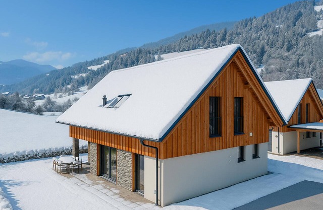 Lovely house with sauna close to ski area in Kreischberg