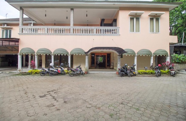 Reddoorz Kebun Raya 