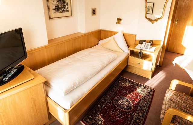 Comfort Stay Hotel Helga 