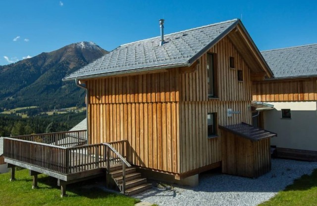 Superior #43 mit Sprudelwanne by Interhome in Hohentauern