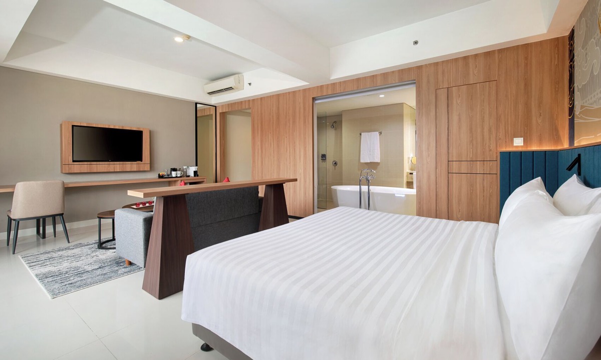 Losari Hotel | Aston Inn Pantai Losari Makassar