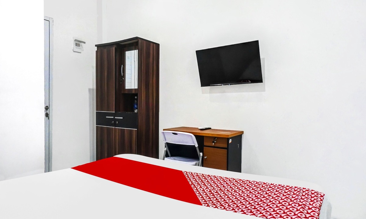 Rawamangun Hotel | OYO 90941 Egelsa 2020 Syariah Near Bank Mega Syariah KCP Rawamangun