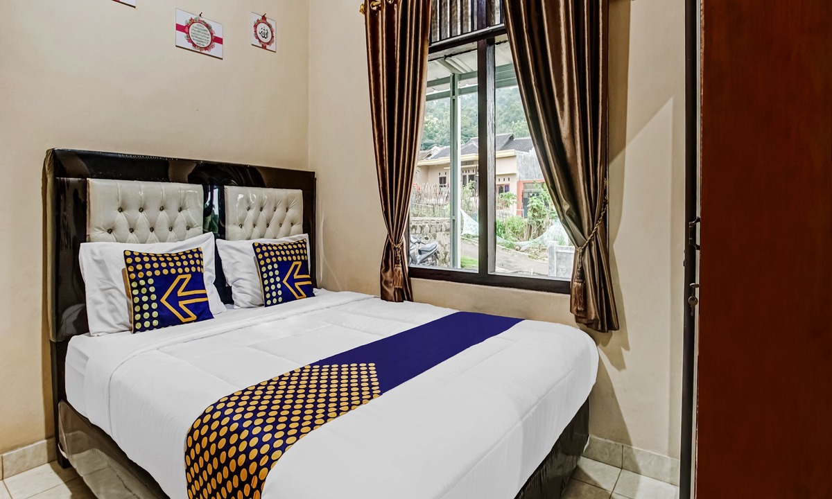 Rajabasa Hotel | OYO Homes 91133 Desa Wisata Sumber Agung Syariah