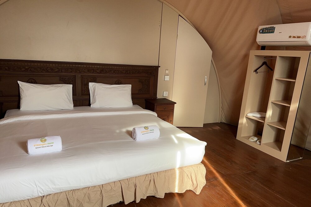Karang Bolong Hotel | Dmangku Farm Serang