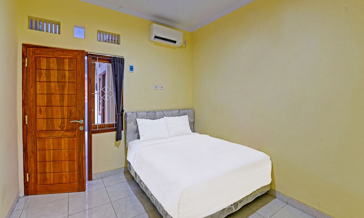 Sidakarya Hotel | OYO 90823 Casa Jupiter Shine