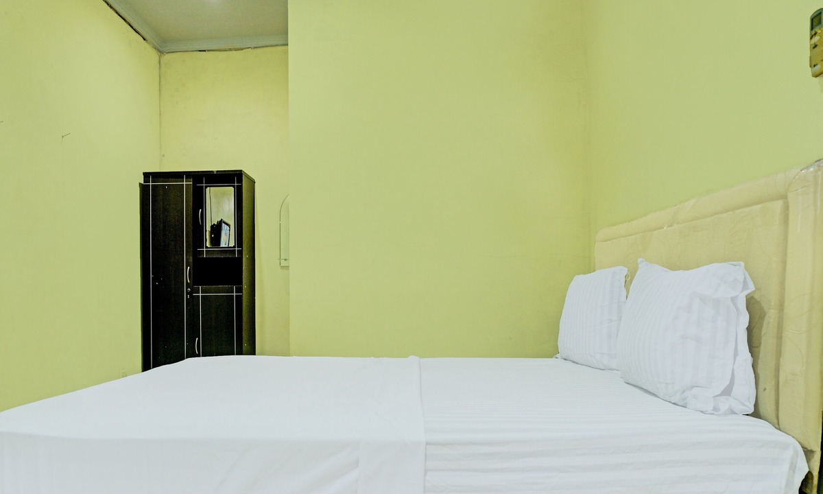 South Ogan Komering Ulu Hotel | Capital O 92316 Wisma Widya Loka Pratama Near Futsal Tebing Gading