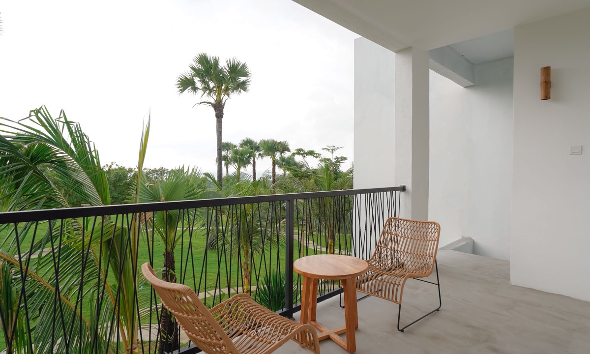 Tulamben Hotel | Palm Springs Bali