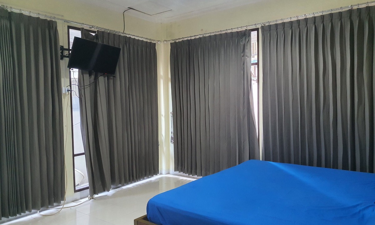 Bulukumba Hotel | Hotel O Wisma Awal Fajar Syariah Near Mars Gym Bulukumba