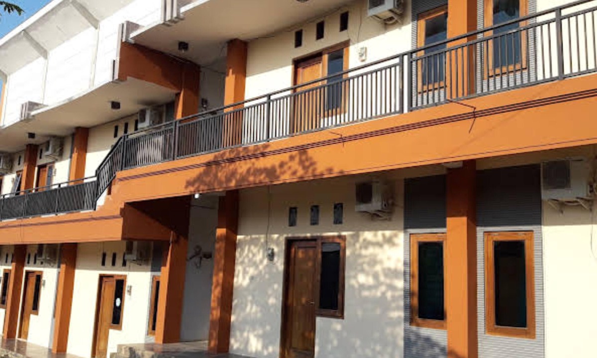 Tuban Sub-District House | OYO Life 92647 Edelweis Homestay
