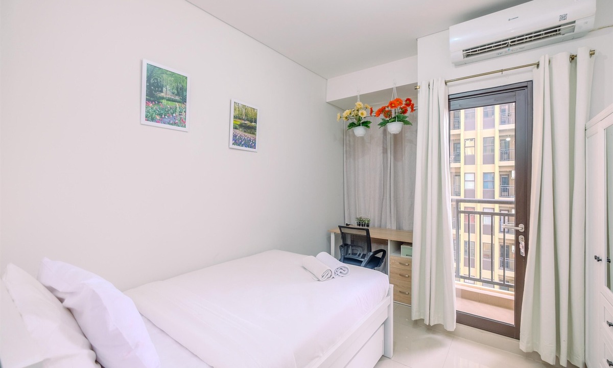 Bekasi Apartment | Minimalist And Cozy Studio (No Kitchen) Transpark Cibubur Apartment