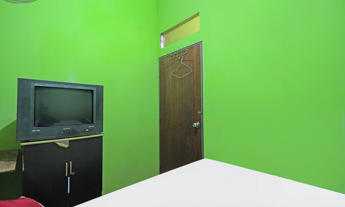 Lubuk Baja Hotel | Hotel O Penginapan Pak DheNearMall Nagoya Hill