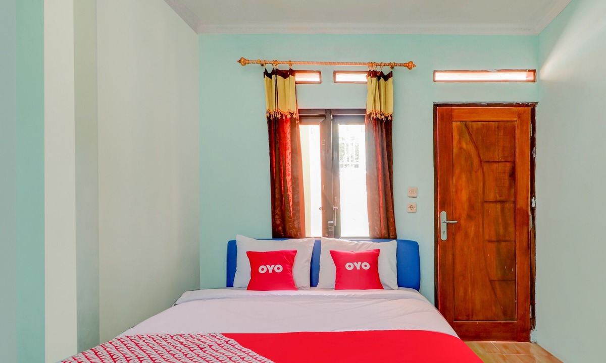 Ciater Hotel | OYO 3879 Villa Sari Intan