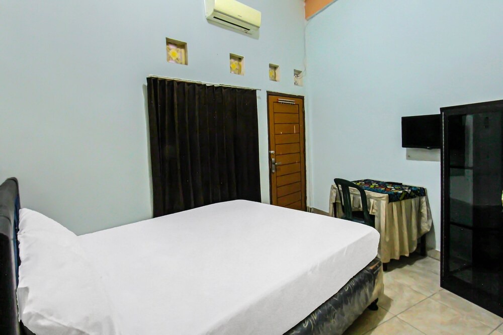 Kecamatan Janapria Hotel | OYO 92095 Wisma Dhana Syariah