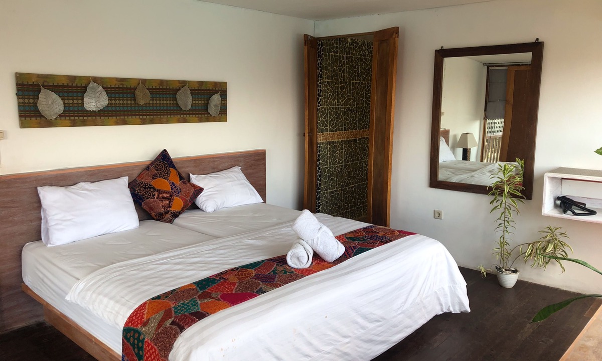 Kuta Selatan Hotel | Tree House Lodge