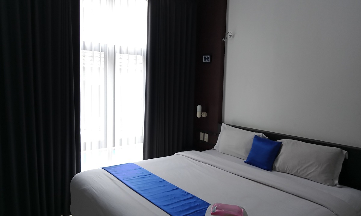 Jelambar Hotel | Puri Maju