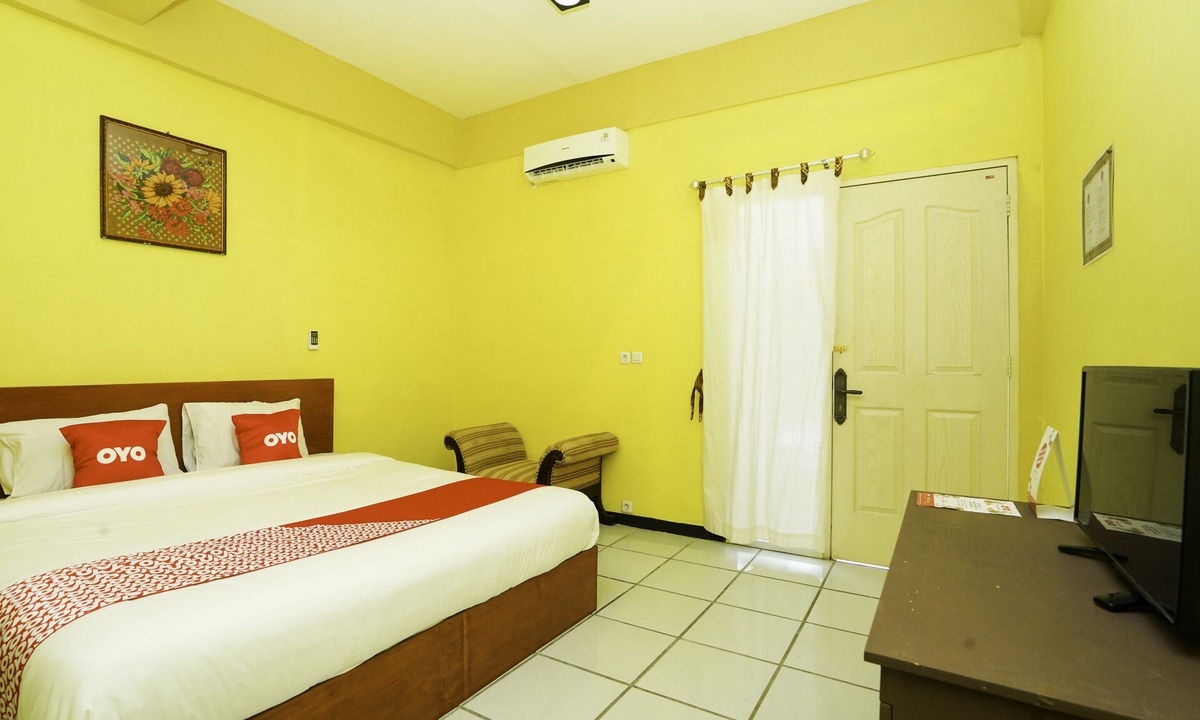 Bojonegoro Hotel | OYO 2493 Lotus Hotel Syariah