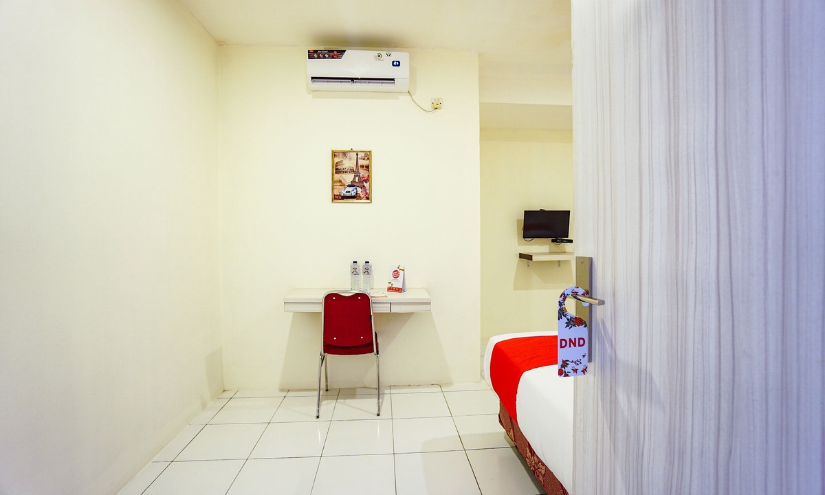 Manado City Centre Hotel | Super OYO 1838 COZY Home