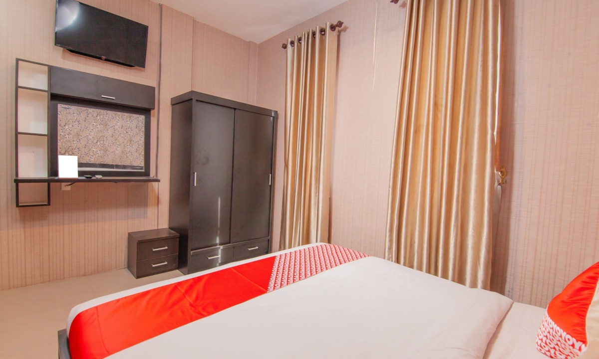 Pematangsiantar Hotel | OYO 2310 Residence 68