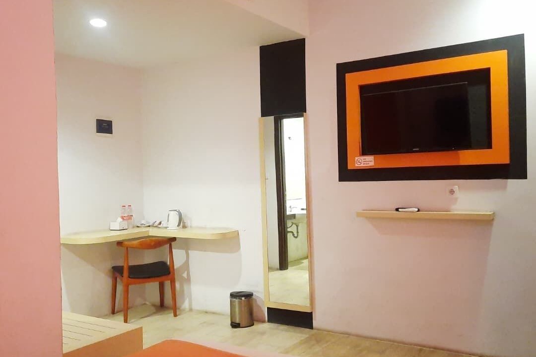 Semarang Hotel | Front One Inn Semarang
